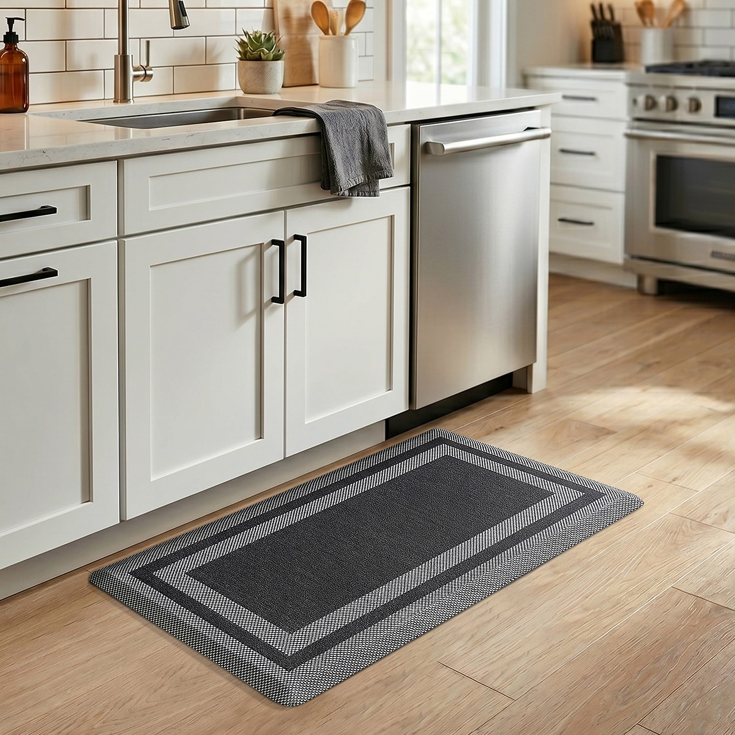 Achim Allure Bordered Anti-Fatigue 20"x39" Kitchen Mat