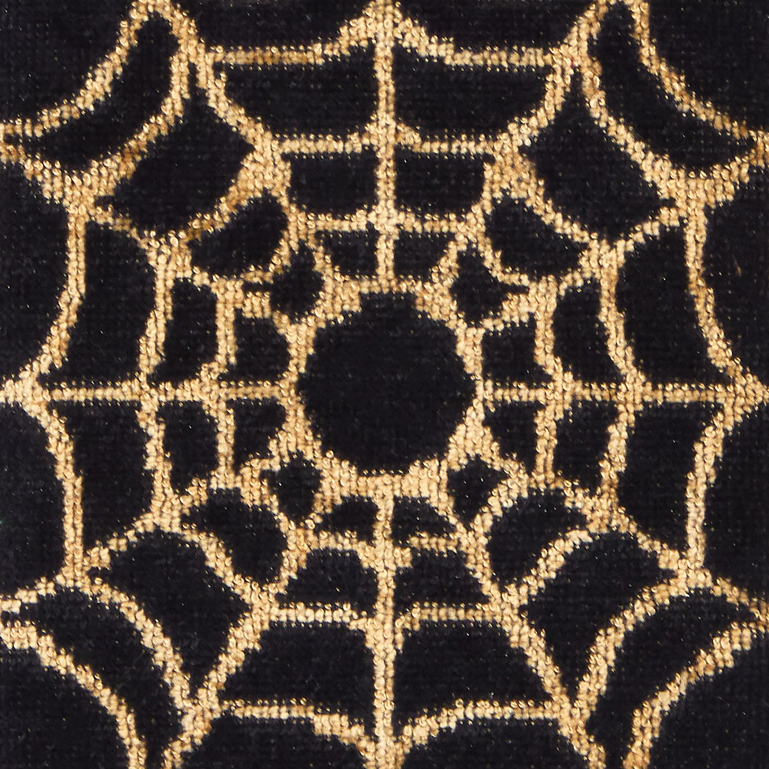 Saturday Knight Spider Webs Black With Gold 2-pc. Hand Towel