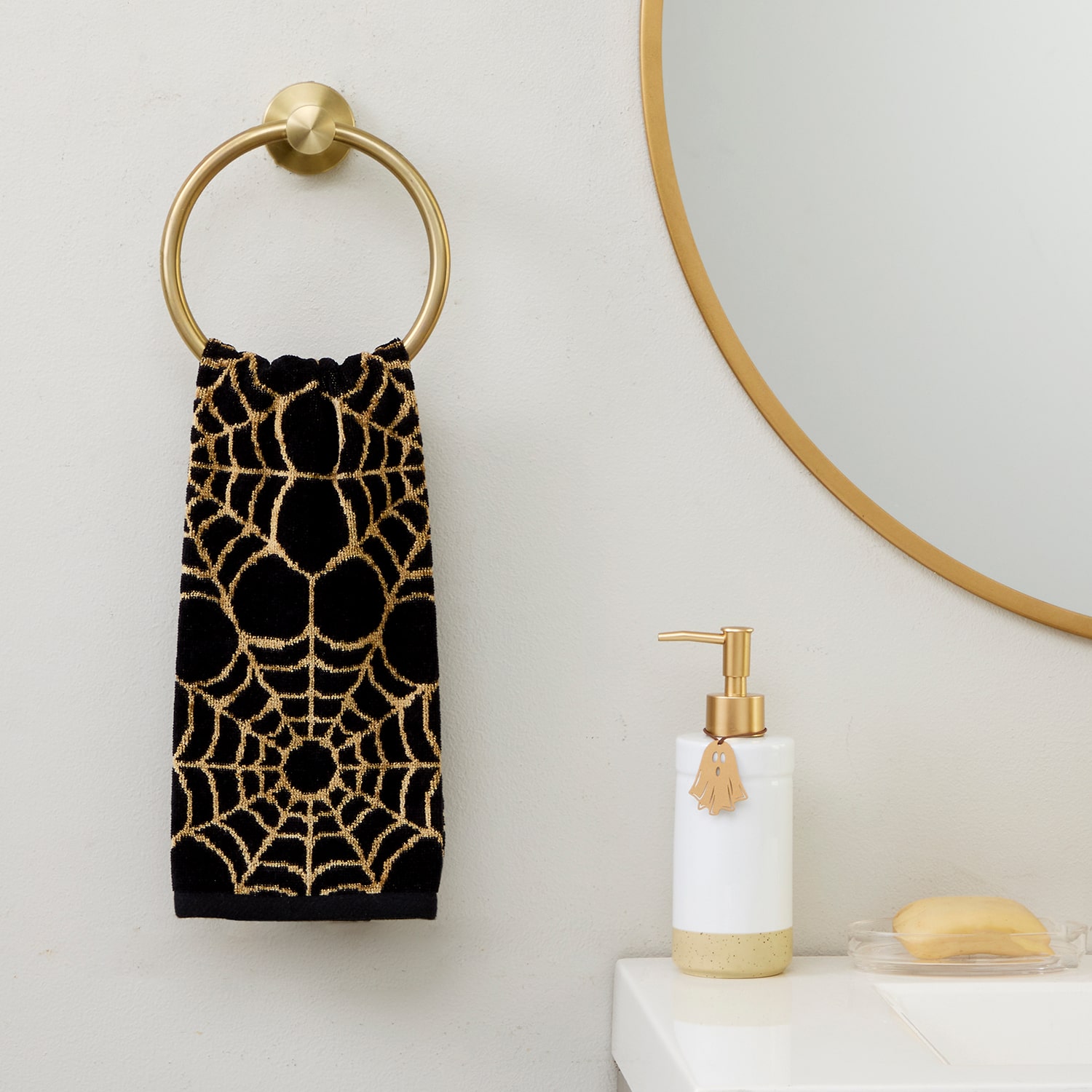 Saturday Knight Spider Webs Black With Gold 2-pc. Hand Towel