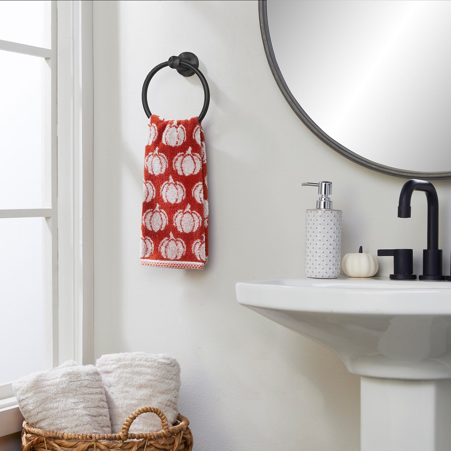 Saturday Knight Pumpkin 2-pc. Hand Towel