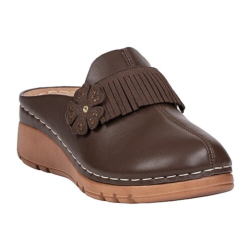 GC Shoes Cooper Womens Round Closed Toe Clogs, 9 Medium, Brown