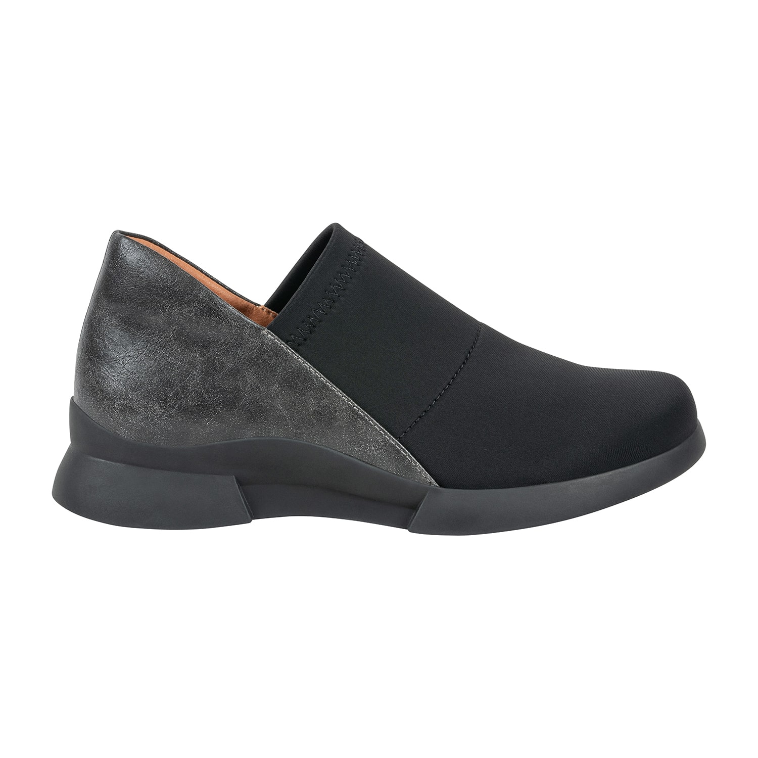 GC Shoes Norwood Womens Round Closed Toe Slip-On Shoe