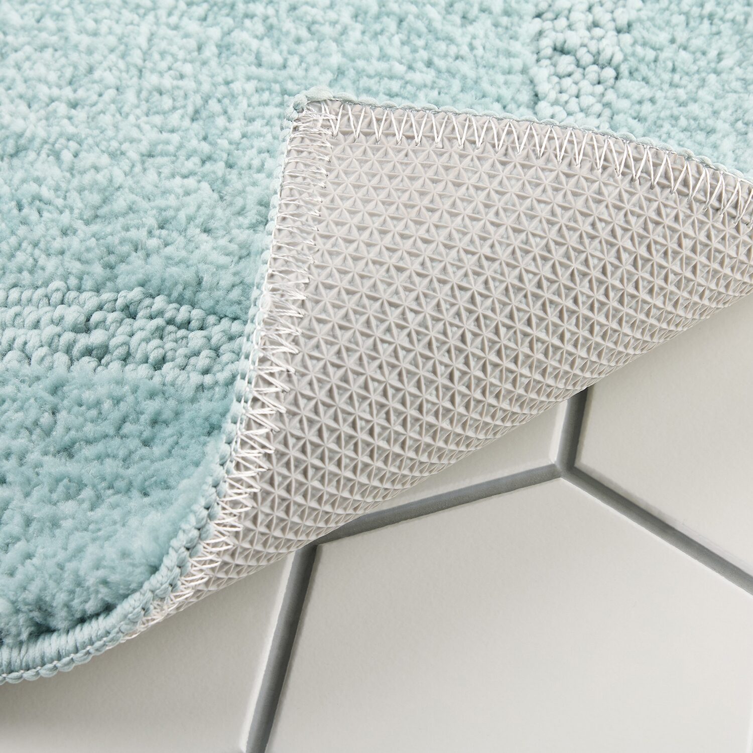 Town And Country Plush Border Bath Mat