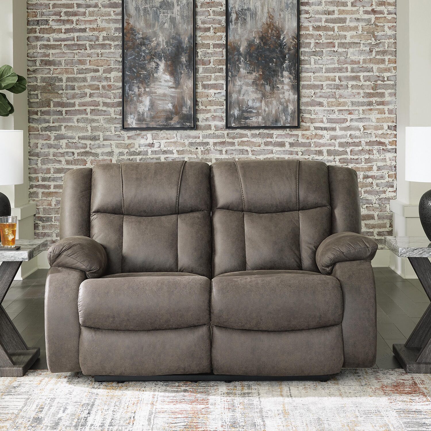 Signature Design by Ashley® Fairbluff Pad-Arm Upholstered Loveseat