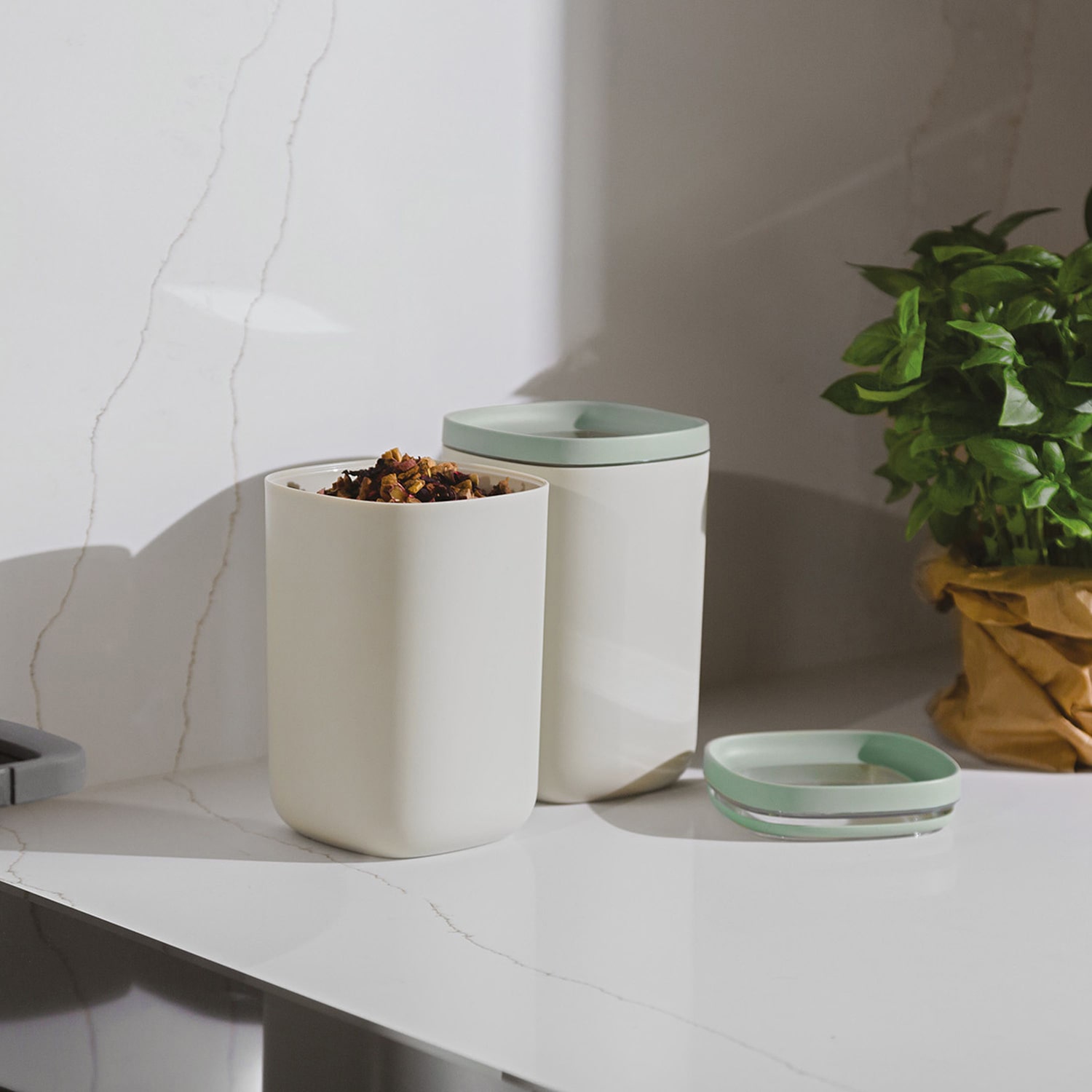 BergHOFF Balance Large Covered Recycled Material 2-pc. Food Container