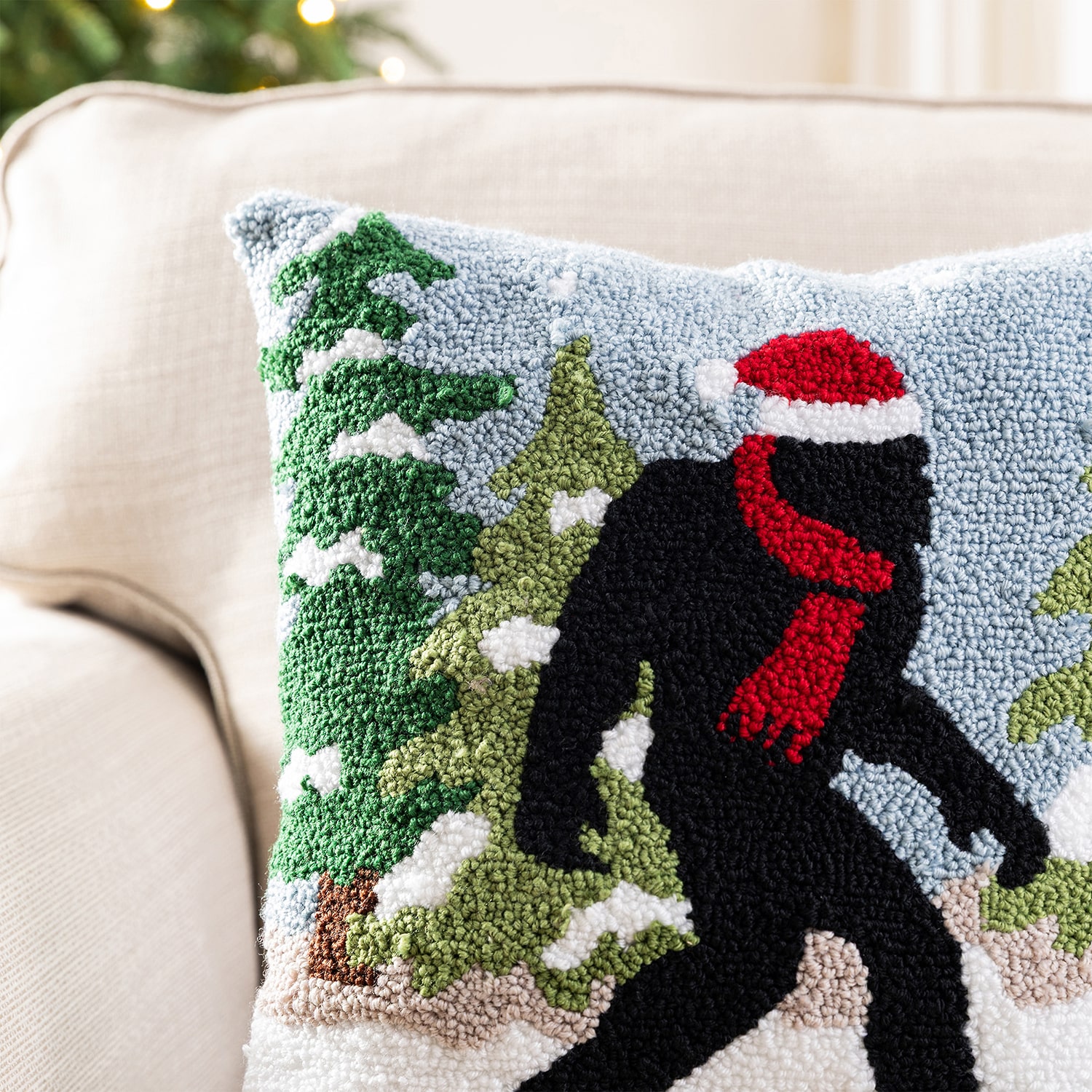 Glitzhome 14" Hooked Bigfoot Throw Pillow Cover