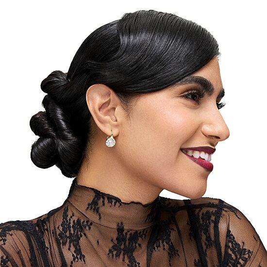 Sculpted Side Wave Chignon