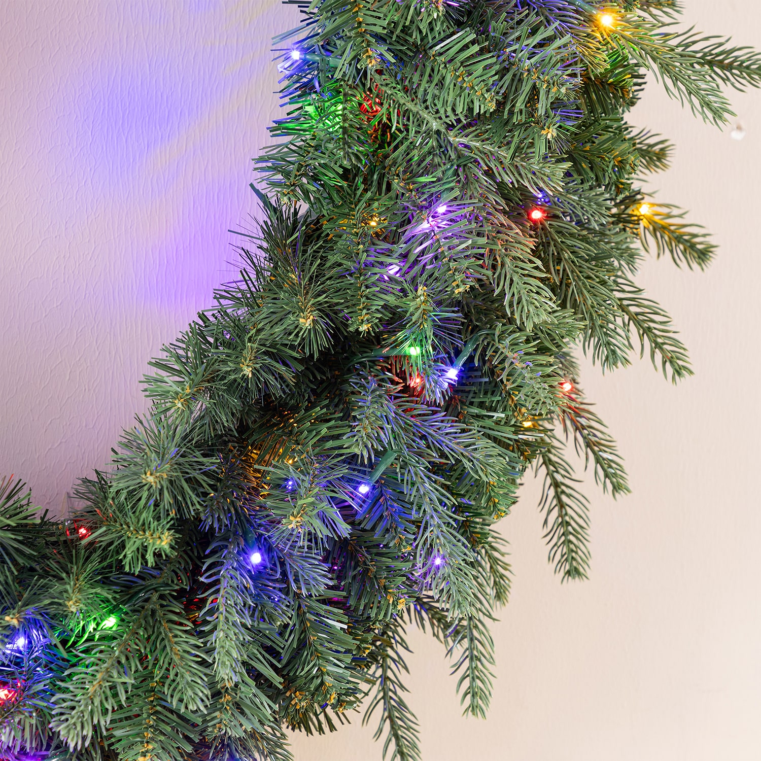 Glitzhome 32" Greenery Pine Wreath