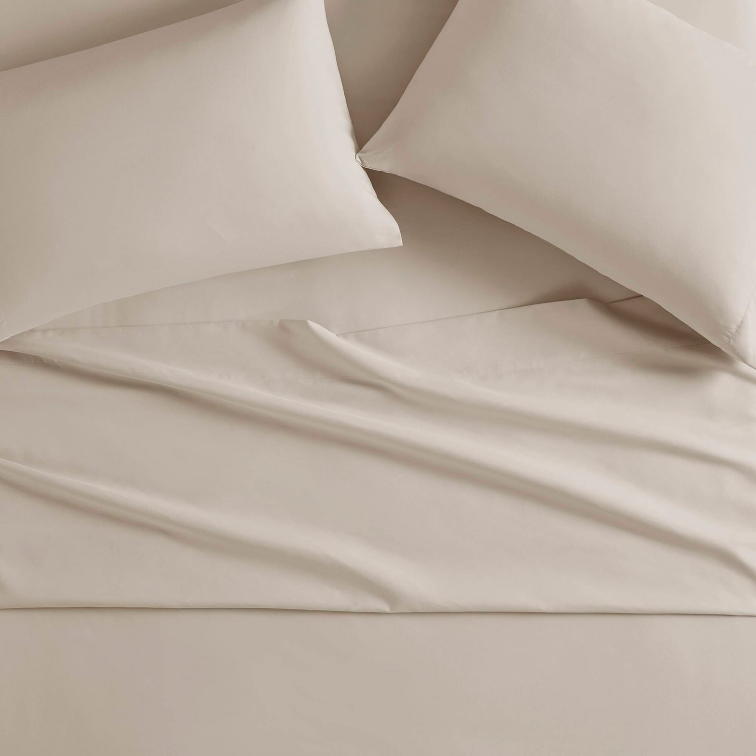 Intelligent Design Microfiber All Season Soft Touch Solid Sheet Set