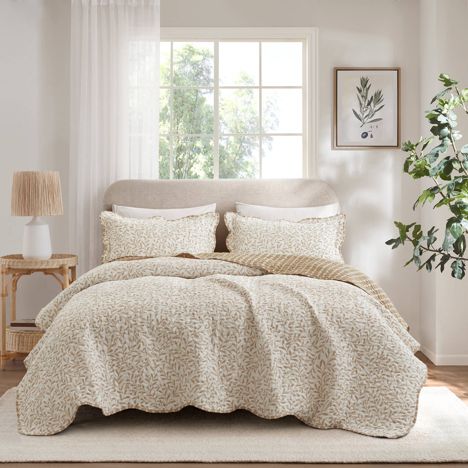 Madison Park Eamon Reversible Print Scalloped Edge 3-pc. Quilt Set