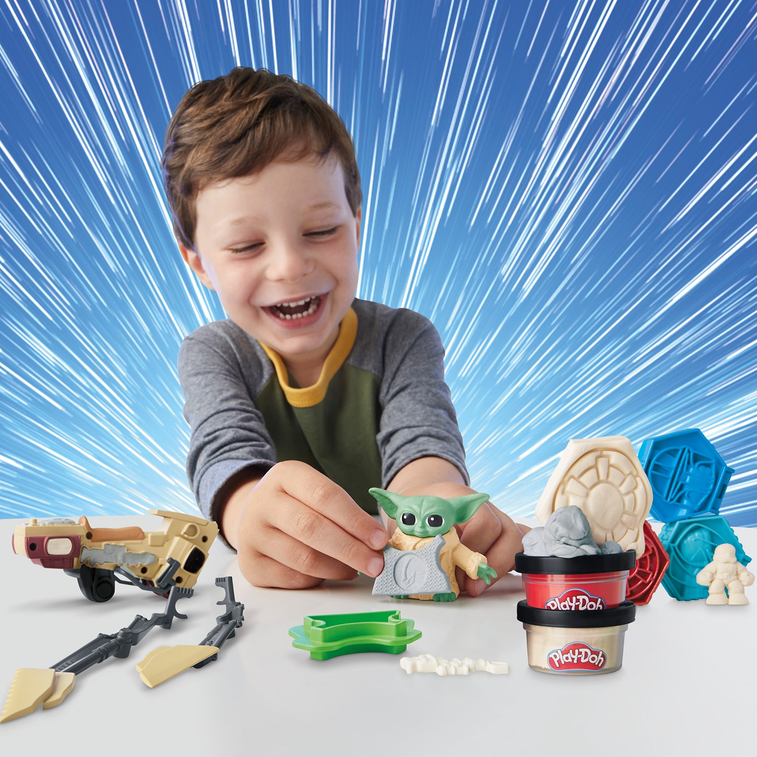 Play-Doh Play-Doh Star Wars: The Mandalorian Launching Speeder 11-pc. Clay