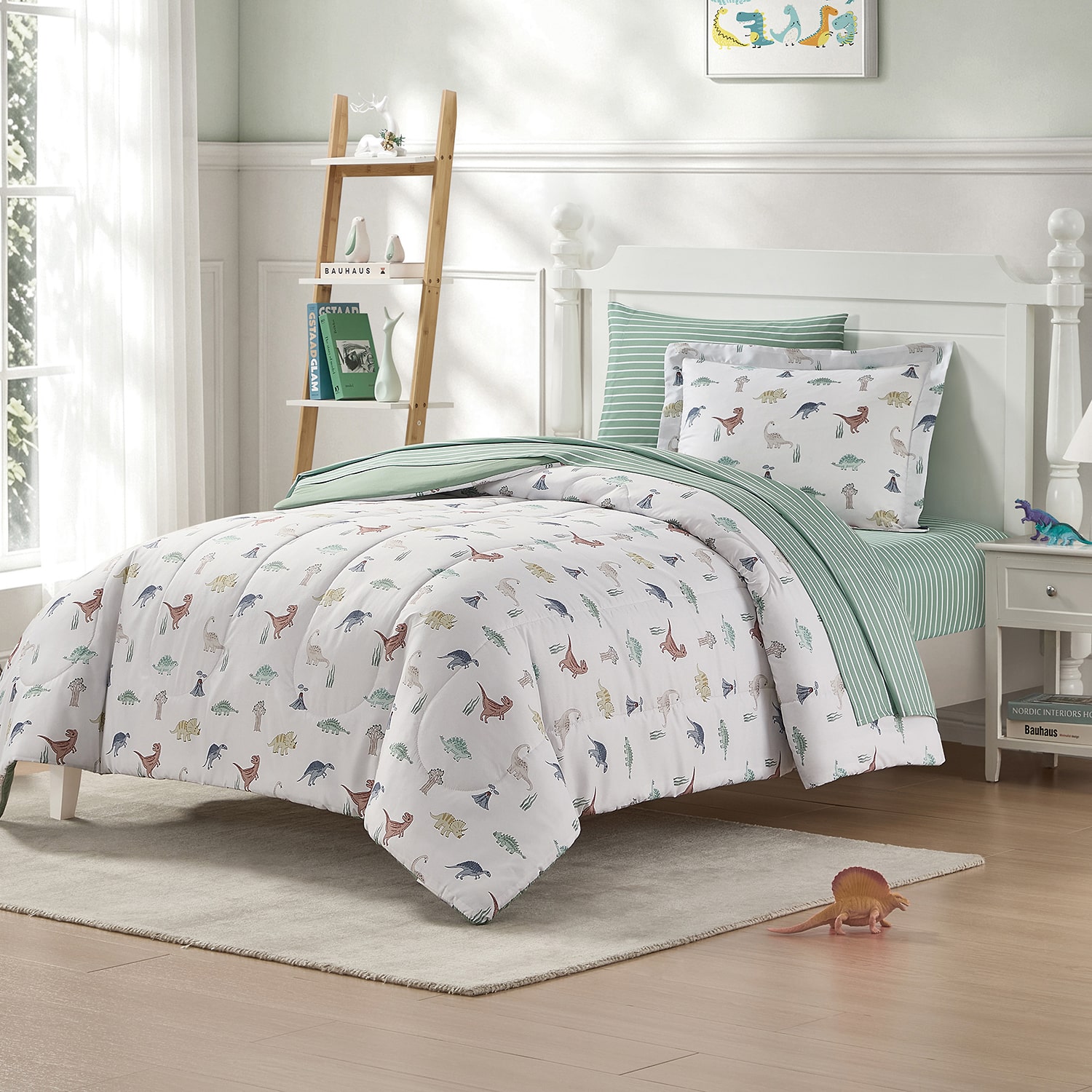 Dream Factory Dino Buddies Complete Bedding Set with Sheets