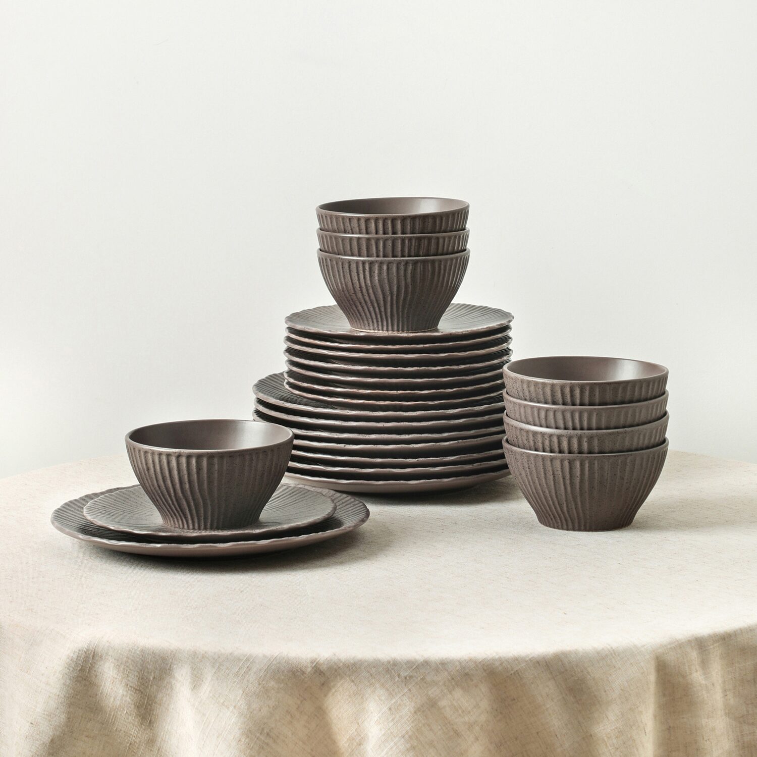 Stone + Lain Arlo 24-pc. Stoneware Dinnerware Set