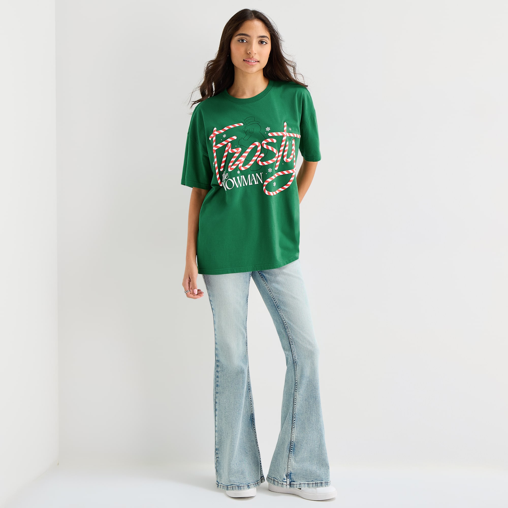 Frosty Oversized Tee Womens Juniors Crew Neck Short Sleeve Regular Fit the Snowman Graphic T-Shirt