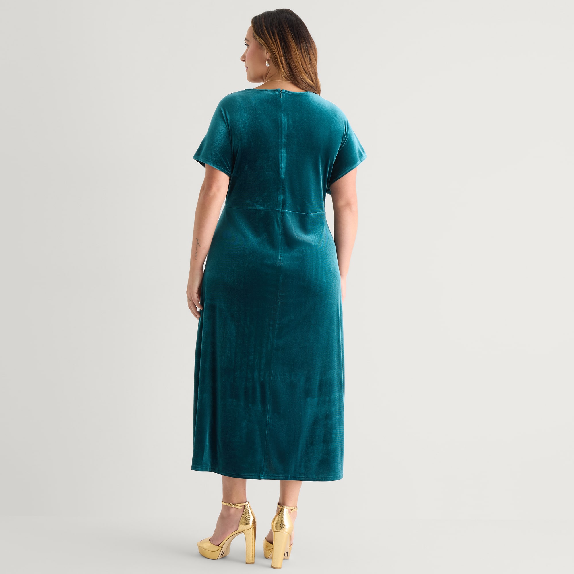 Be by CHETTA B Womens Plus Midi V Neck Short Sleeve Drop Shoulder Velvet Fit + Flare Dress