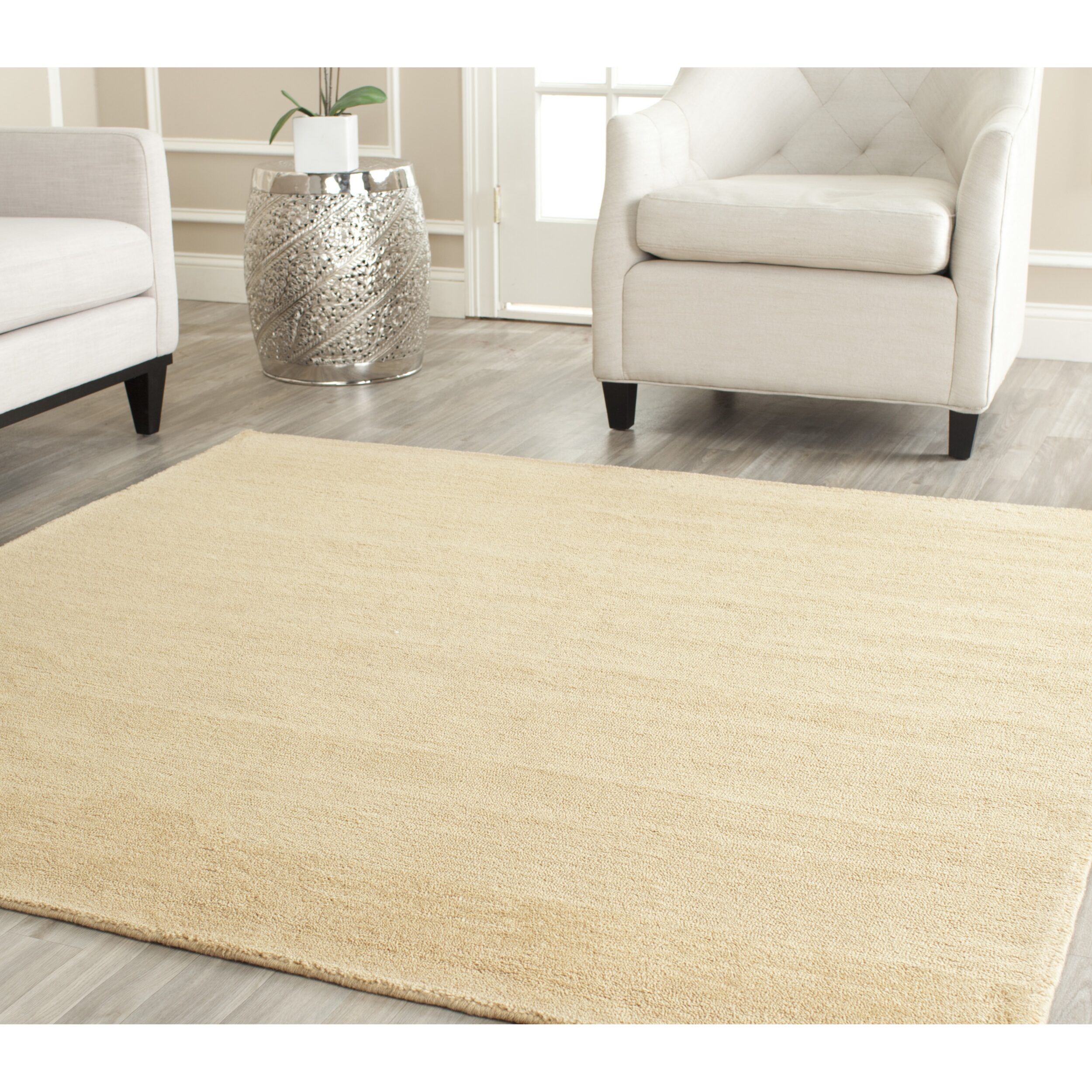 Safavieh Himalaya Collection Leptis Solid Square Area Rug
