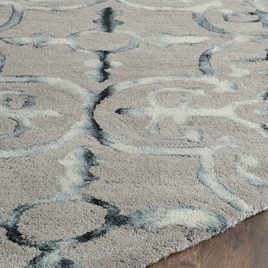 Safavieh Dip Dye Collection Danny Floral Round Area Rug