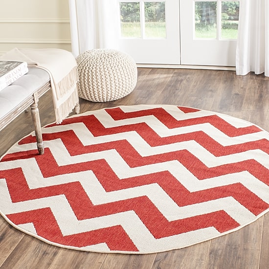 Safavieh Courtyard Collection Cennetig Chevron Indoor/Outdoor Round Area Rug