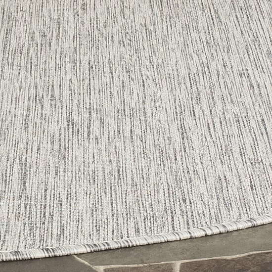 Safavieh Courtyard Collection Dallas Stripe Indoor/Outdoor Round Area Rug