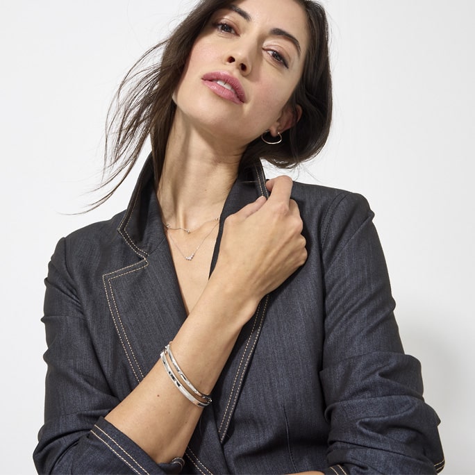 Bangles Lifestyle Image NN Jewelry
