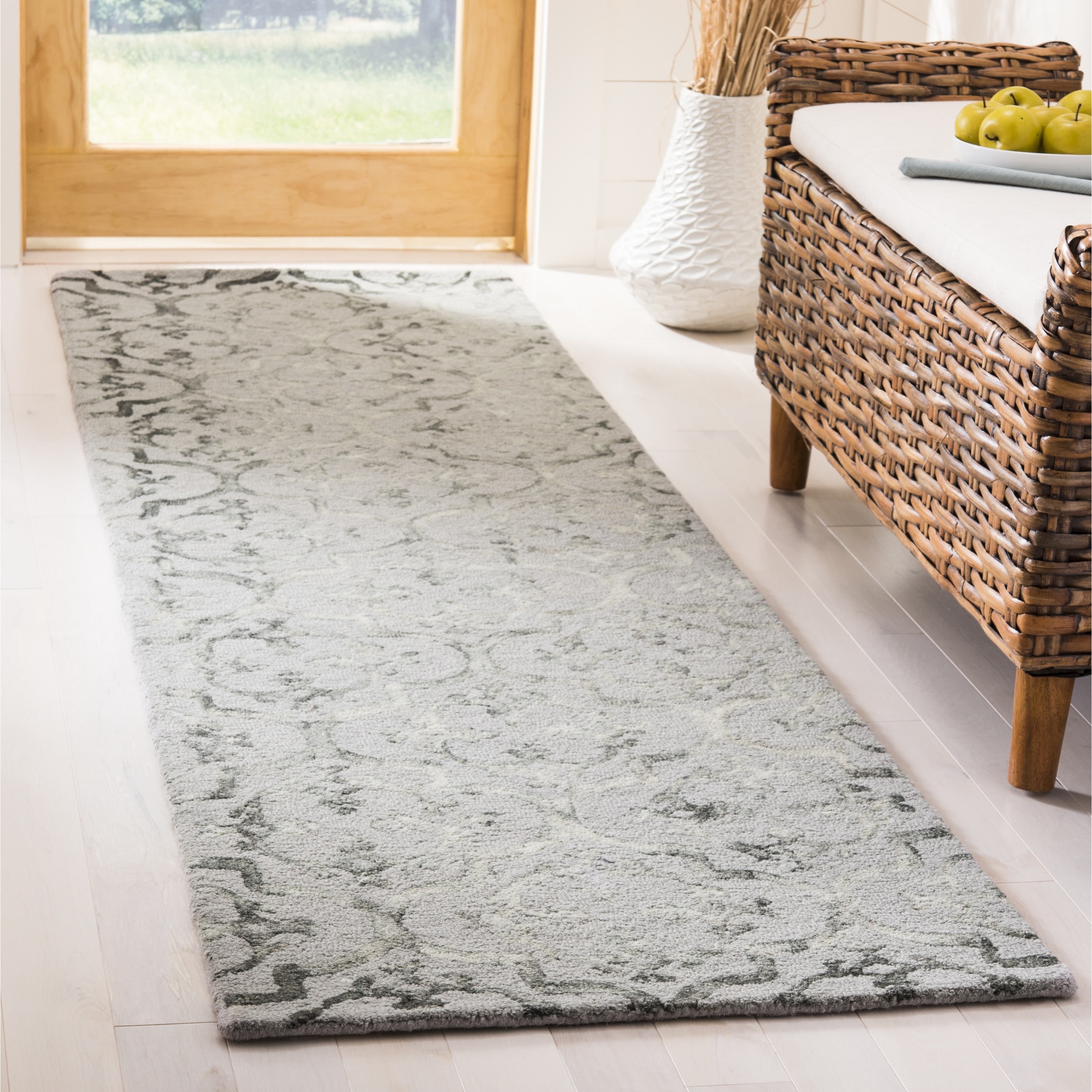 Safavieh Dip Dye Collection Aniyah Damask Runner Rug