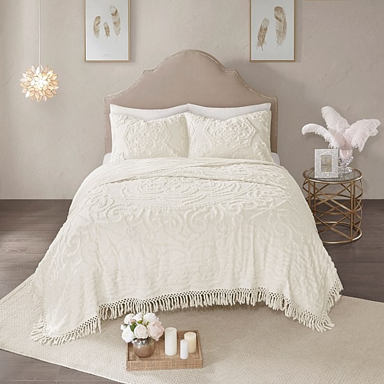 Madison Park Virginia Tufted Cotton Chenille Medallion Fringe Coverlet Set