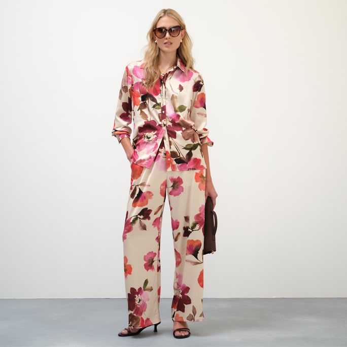 chic soft setshero