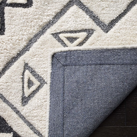 Safavieh Casablanca Collection Ulysses Geometric Area Rug