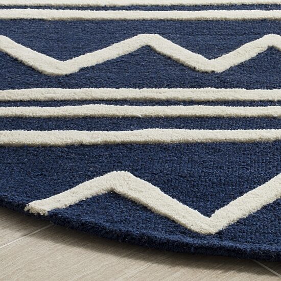 Safavieh Kids Collection Fion Geometric Round Area Rug