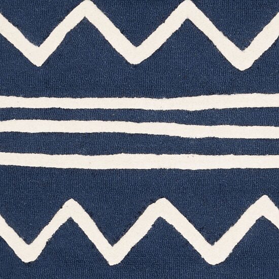 Safavieh Kids Collection Fion Geometric Square Area Rug
