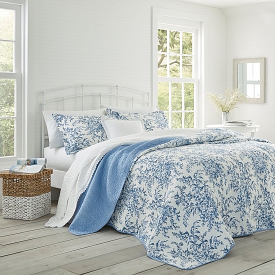 Laura Ashley Bedford Quilt Set