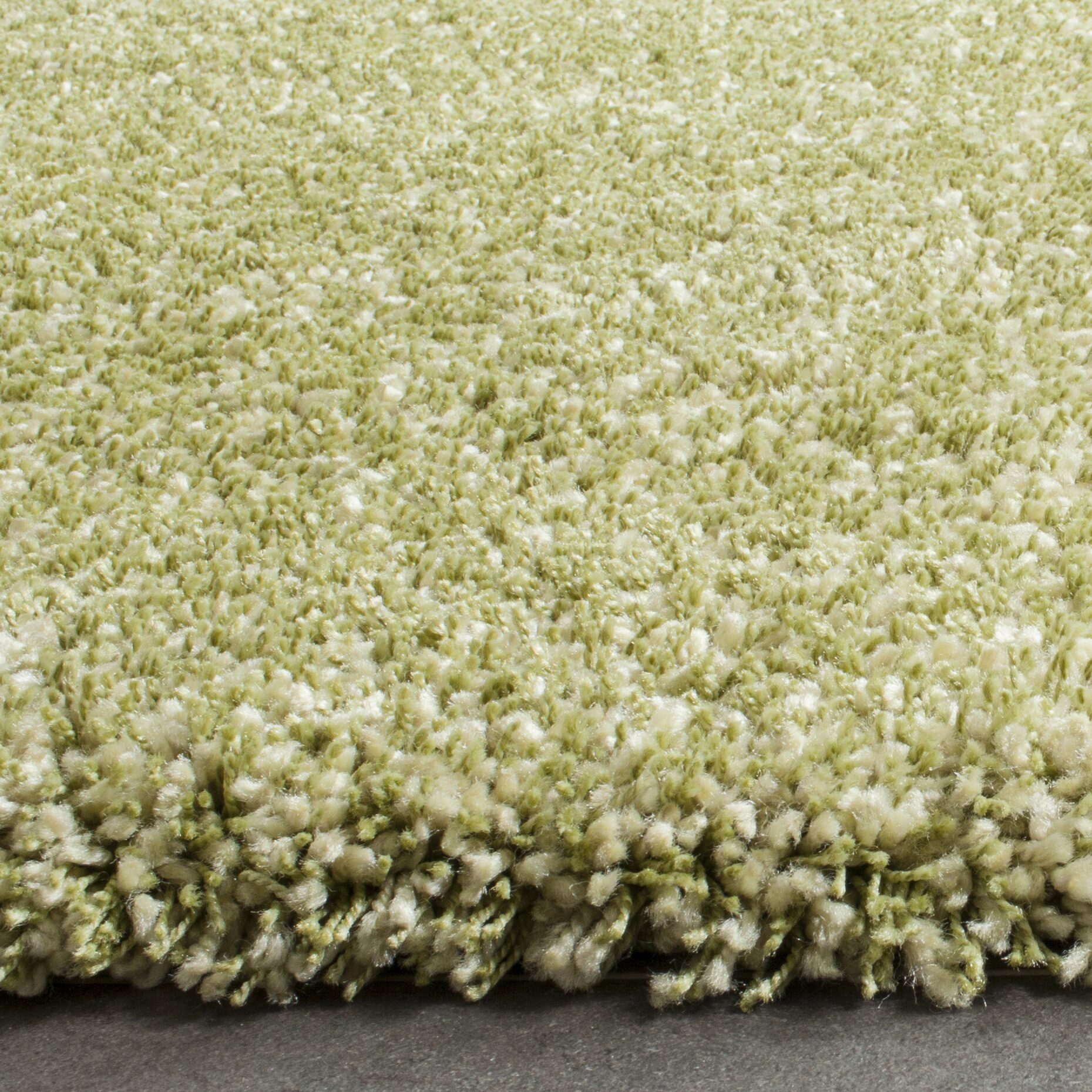 Safavieh Santa Monica Shag Collection Ainsley Solid Area Rug