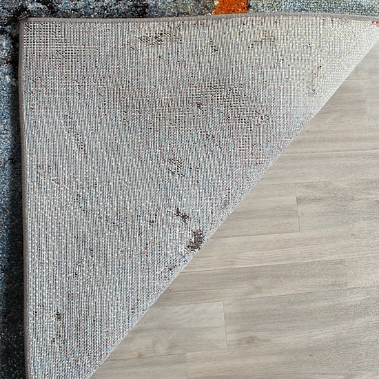 Safavieh Glacier Collection Kaelea Geometric Square Area Rug