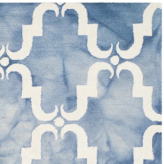 Safavieh Dip Dye Collection Wendell Geometric Square Area Rug