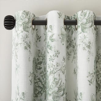 Green Curtain