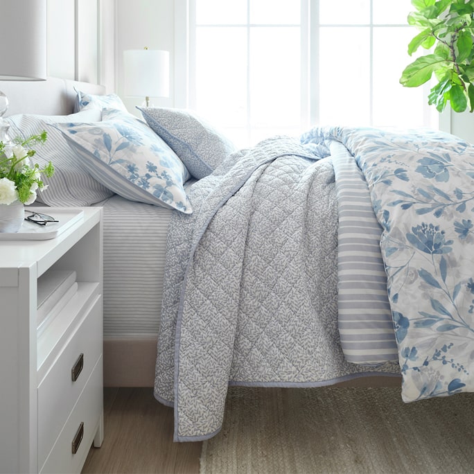 IZOD Felicity Floral Quilt copy