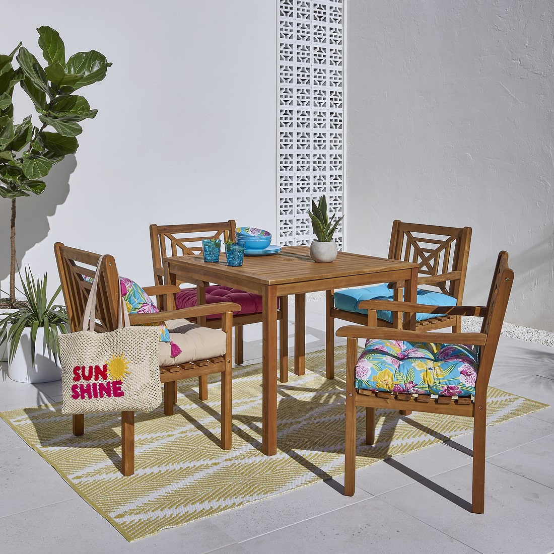 outdoor dining sets