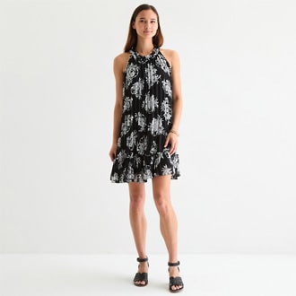 Robbie Bee Floral Shift Dress