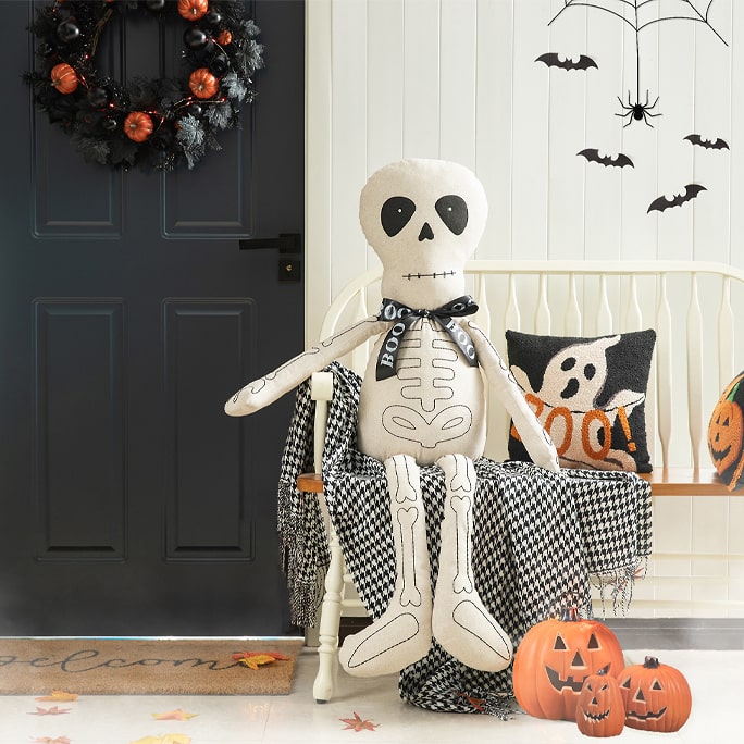 summerween decor hero