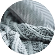 Throws & Decorative Pillows